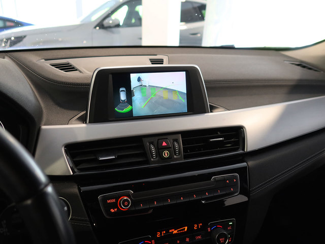 BMW X2 sDrive18d color Azul. Año 2022. 110KW(150CV). Diésel. En concesionario Autogal de Ourense