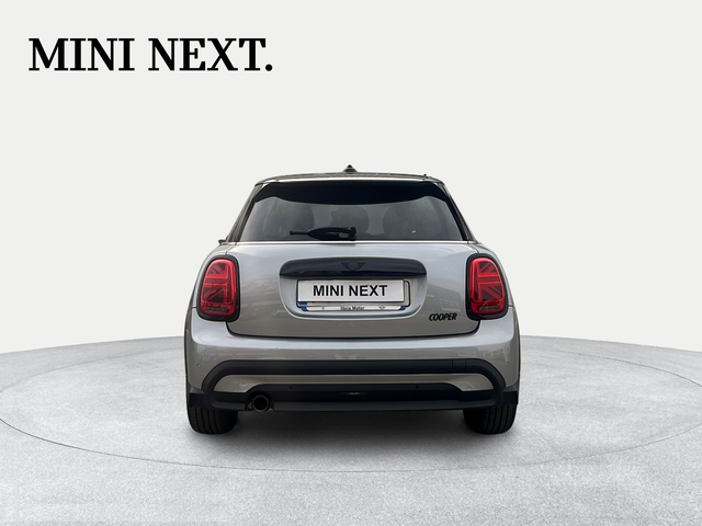 fotoG 4 del MINI MINI 5 Puertas Cooper 100 kW (136 CV) 136cv Gasolina del 2023 en Granada