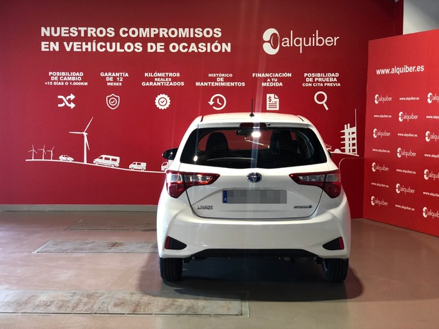 Toyota Yaris 1.5 100H Active 74 kW (100 CV)