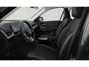 Fotos de BMW X1 xDrive30e color Gris Plata. Año 2024. 240KW(326CV). Híbrido Electro/Gasolina. En concesionario Ilbira Motor | Granada de Granada