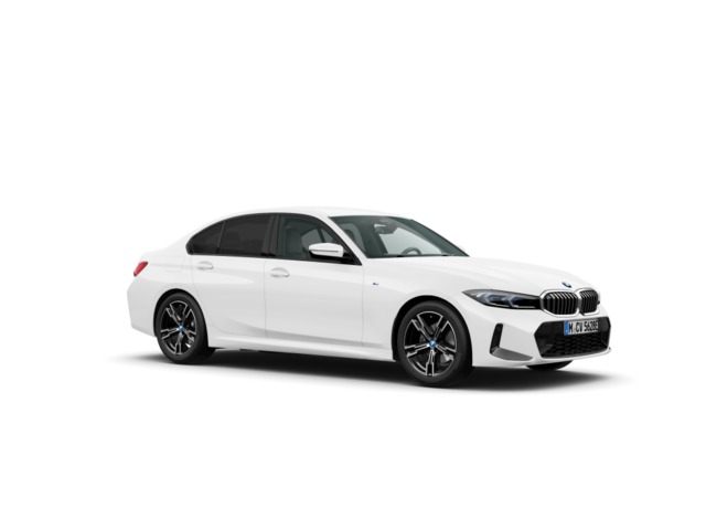 BMW Serie 3 330e color Blanco. Año 2024. 215KW(292CV). Híbrido Electro/Gasolina. En concesionario San Pablo Motor | Su Eminencia de Sevilla