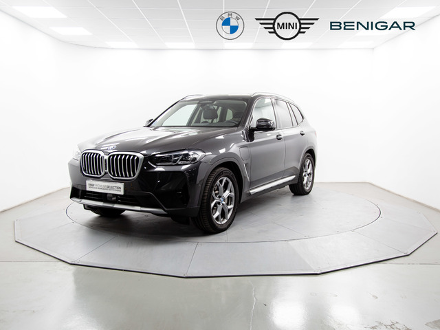 BMW X3 xDrive30e color Gris. Año 2024. 215KW(292CV). Híbrido Electro/Gasolina. En concesionario Móvil Begar Alicante de Alicante
