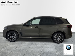Fotos de BMW X5 xDrive50e color Marrón. Año 2025. 360KW(489CV). Híbrido Electro/Gasolina. En concesionario Auto Premier, S.A. - MADRID de Madrid