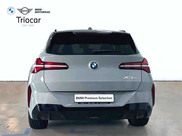 BMW X3 xDrive20d color Gris. Año 2024. 145KW(197CV). Diésel. En concesionario Triocar Gijón (Bmw y Mini) de Asturias
