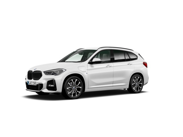 BMW X1 xDrive25e color Blanco. Año 2021. 162KW(220CV). Híbrido Electro/Gasolina. En concesionario TACO de Sta. C. Tenerife