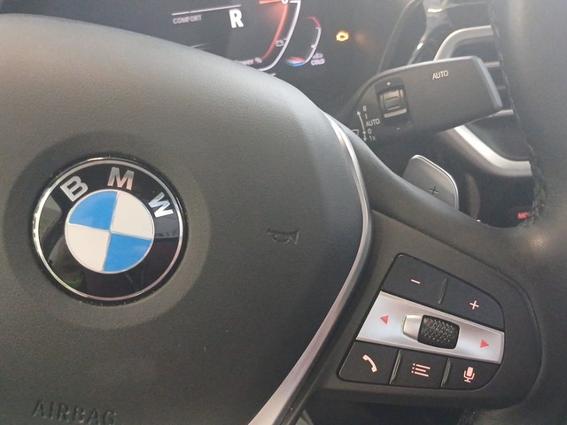 BMW X4 xDrive20d color Gris. Año 2022. 140KW(190CV). Diésel. En concesionario Enekuri Motor de Vizcaya