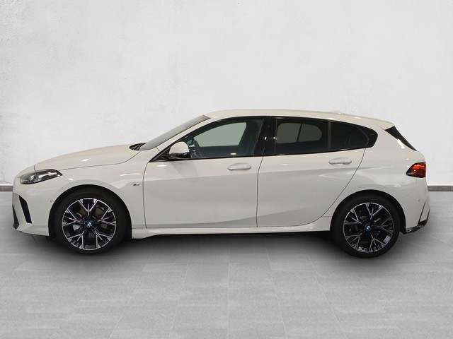 BMW Serie 1 120d color Blanco. Año 2024. 120KW(163CV). Diésel. En concesionario Enekuri Motor de Vizcaya