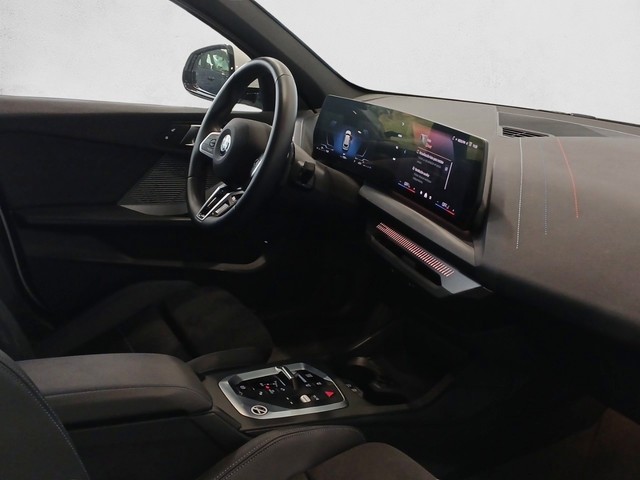BMW Serie 1 120d color Blanco. Año 2024. 120KW(163CV). Diésel. En concesionario Enekuri Motor de Vizcaya