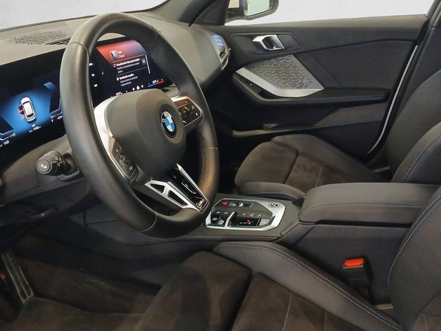 BMW Serie 1 120d color Blanco. Año 2024. 120KW(163CV). Diésel. En concesionario Enekuri Motor de Vizcaya