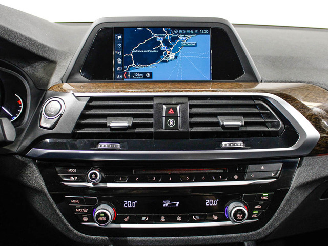 BMW X3 xDrive20d color Gris. Año 2019. 140KW(190CV). Diésel. En concesionario Barcelona Premium -- GRAN VIA de Barcelona