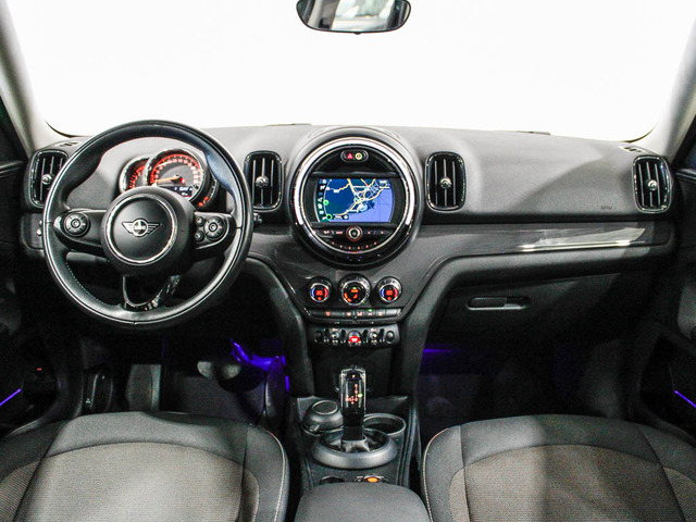 fotoG 6 del MINI MINI Countryman Cooper 100 kW (136 CV) 136cv Gasolina del 2020 en Barcelona