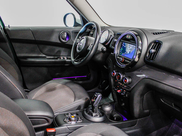 fotoG 7 del MINI MINI Countryman Cooper 100 kW (136 CV) 136cv Gasolina del 2020 en Barcelona