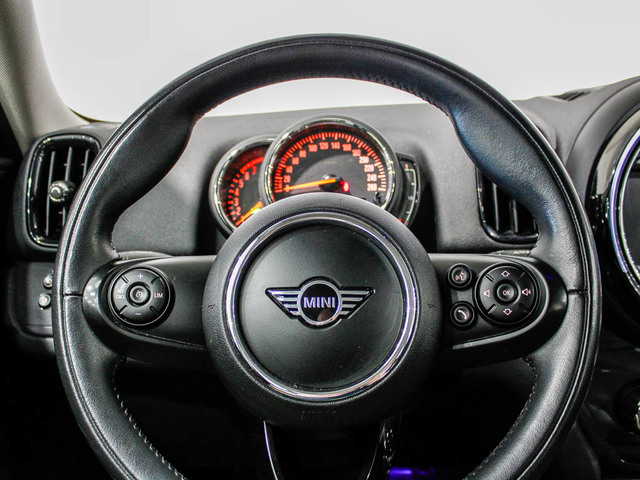 fotoG 12 del MINI MINI Countryman Cooper 100 kW (136 CV) 136cv Gasolina del 2020 en Barcelona