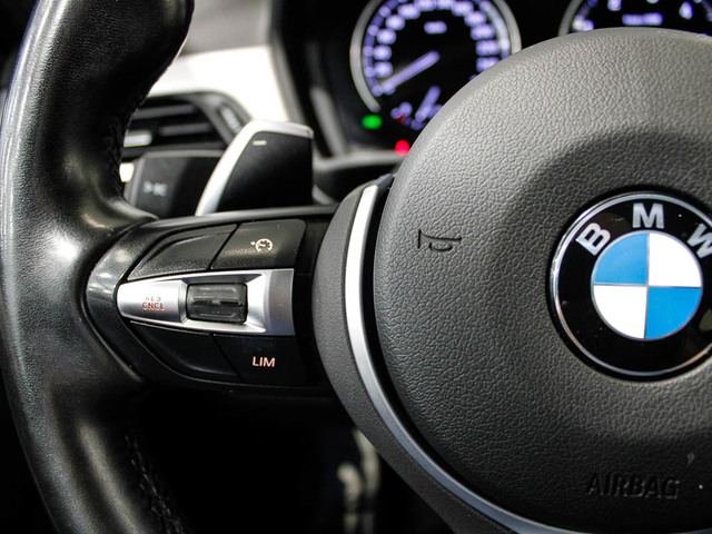 BMW X1 sDrive18d color Negro. Año 2019. 110KW(150CV). Diésel. En concesionario Barcelona Premium -- GRAN VIA de Barcelona