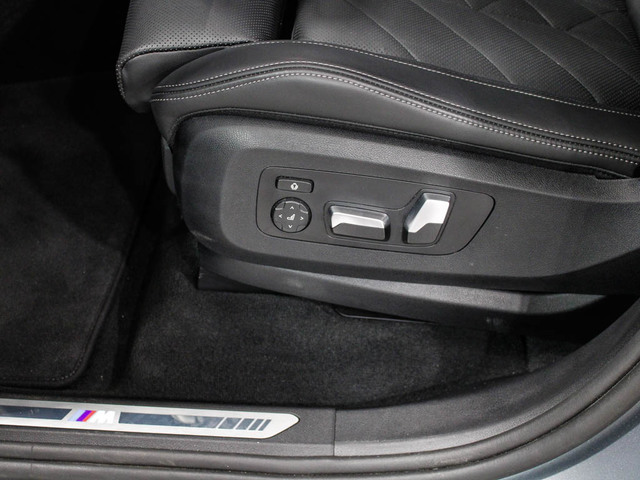 BMW X5 xDrive40d color Gris. Año 2024. 259KW(352CV). Diésel. En concesionario Barcelona Premium -- GRAN VIA de Barcelona