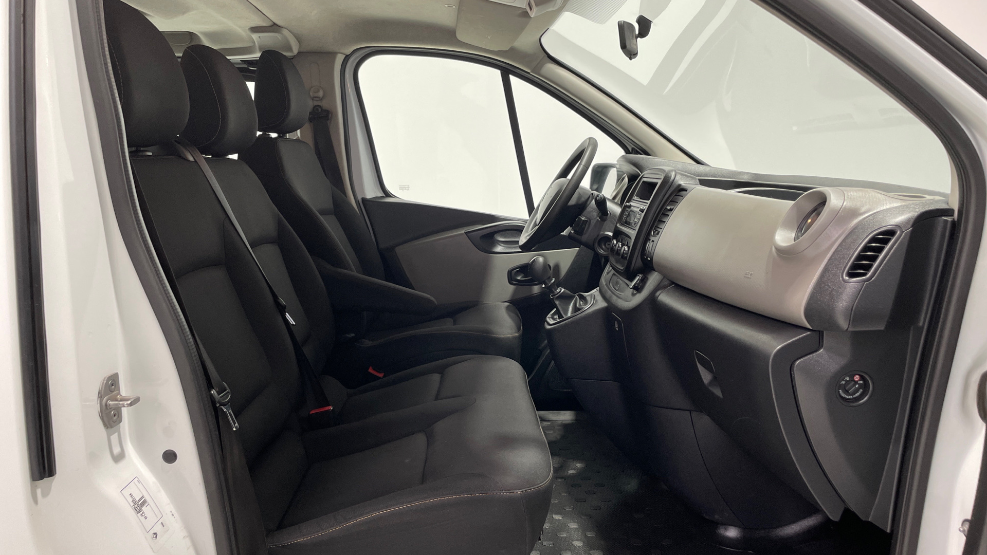 Renault Trafic dCi 120 Combi en Barcelona