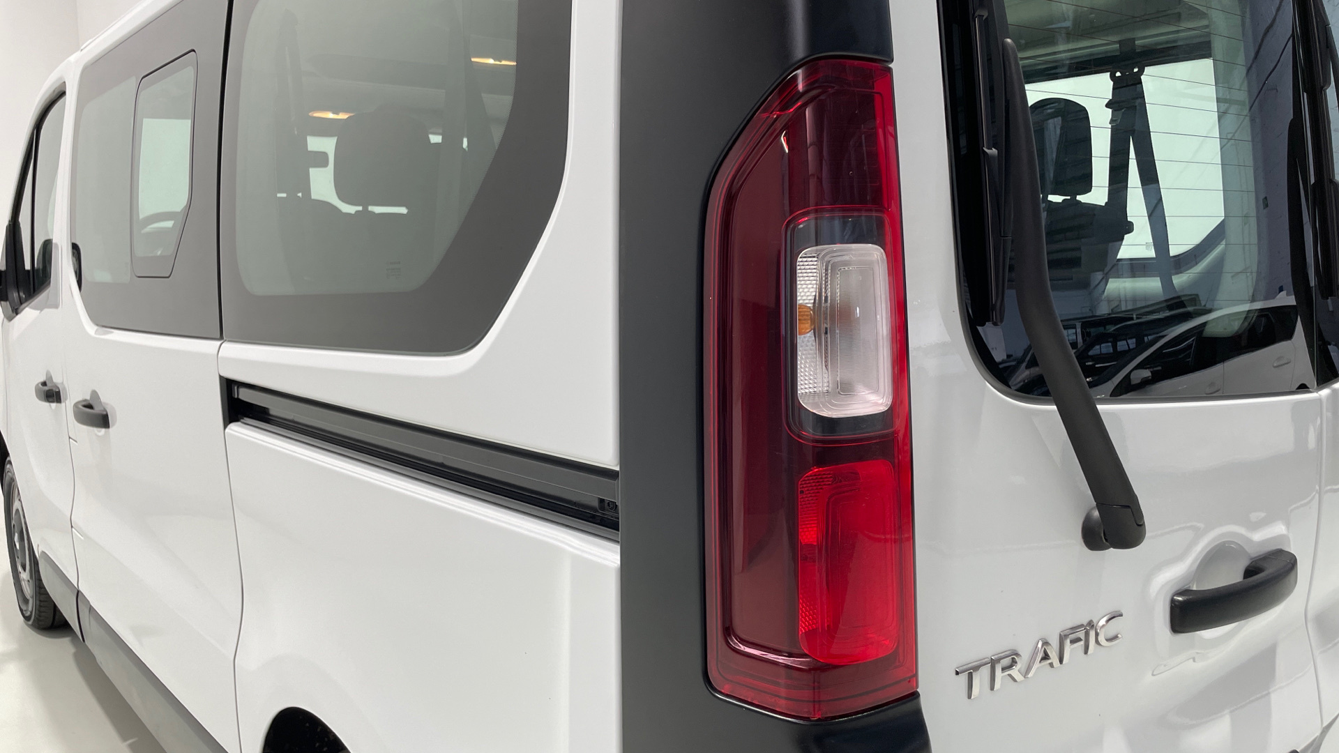 Renault Trafic dCi 120 Combi en Barcelona