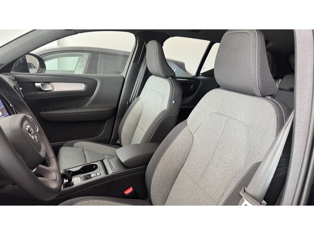 Volvo XC40 B3 G Core Auto 120 kW (163 CV)