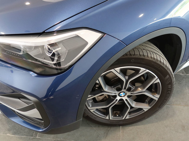 BMW X1 xDrive20d color Azul. Año 2022. 140KW(190CV). Diésel. En concesionario Autogal de Ourense