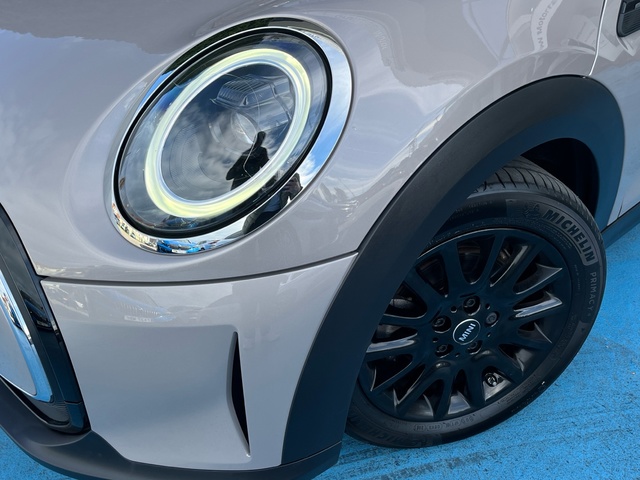 fotoG 5 del MINI MINI 5 Puertas Cooper 100 kW (136 CV) 136cv Gasolina del 2022 en Cantabria