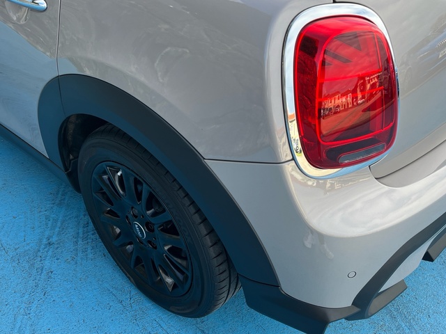 fotoG 18 del MINI MINI 5 Puertas Cooper 100 kW (136 CV) 136cv Gasolina del 2022 en Cantabria