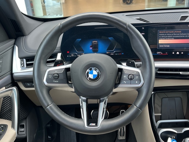 BMW X1 sDrive20d color Negro. Año 2024. 120KW(163CV). Diésel. En concesionario Grünblau Motor (Bmw y Mini) de Cantabria