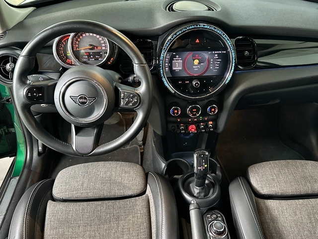 fotoG 6 del MINI MINI 5 Puertas Cooper 100 kW (136 CV) 136cv Gasolina del 2022 en Asturias