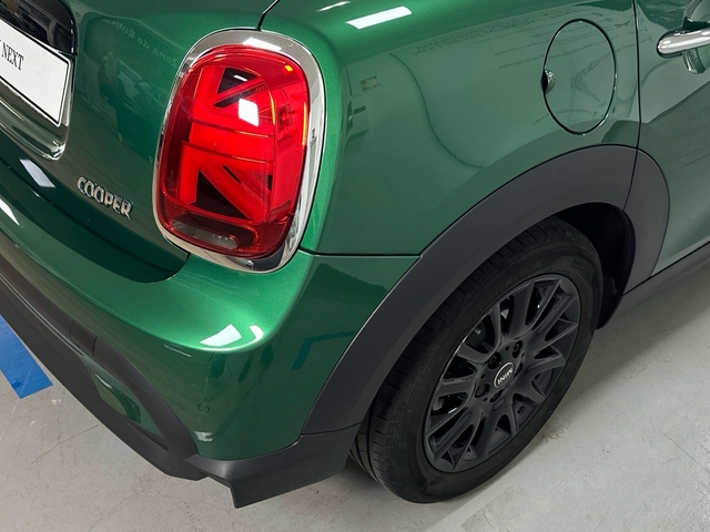 fotoG 12 del MINI MINI 5 Puertas Cooper 100 kW (136 CV) 136cv Gasolina del 2022 en Asturias