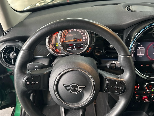 fotoG 14 del MINI MINI 5 Puertas Cooper 100 kW (136 CV) 136cv Gasolina del 2022 en Asturias