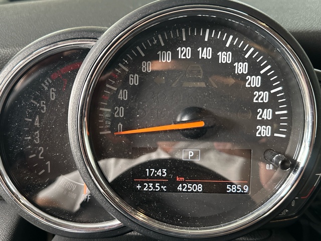 fotoG 15 del MINI MINI 5 Puertas Cooper 100 kW (136 CV) 136cv Gasolina del 2022 en Asturias