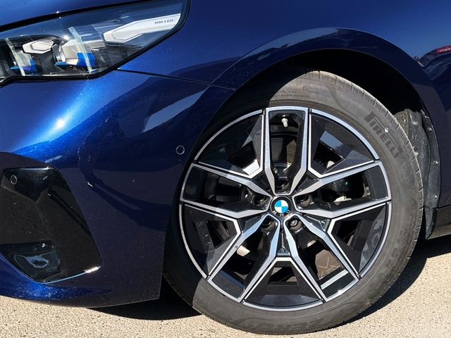 BMW Serie 5 520d Touring color Azul. Año 2024. 145KW(197CV). Diésel. En concesionario CARTAGENA PREMIUM S.L. de Murcia