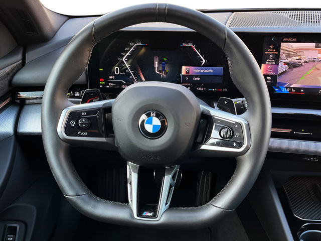 BMW Serie 5 520d Touring color Azul. Año 2024. 145KW(197CV). Diésel. En concesionario CARTAGENA PREMIUM S.L. de Murcia