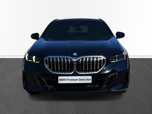 Fotos de BMW Serie 5 520d Touring color Azul. Año 2024. 145KW(197CV). Diésel. En concesionario CARTAGENA PREMIUM S.L. de Murcia