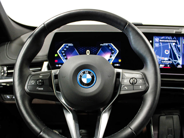 BMW iX1 xDrive30 color Negro. Año 2023. 230KW(313CV). Eléctrico. En concesionario Barcelona Premium -- GRAN VIA de Barcelona