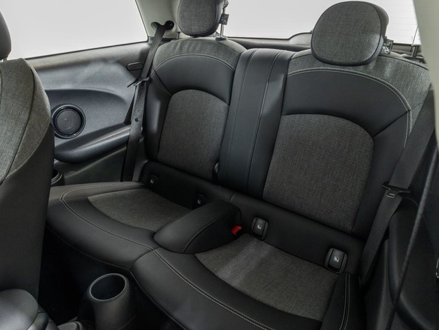 fotoG 8 del MINI MINI 3 Puertas Cooper SE 135 kW (184 CV) 184cv Eléctrico del 2022 en Girona