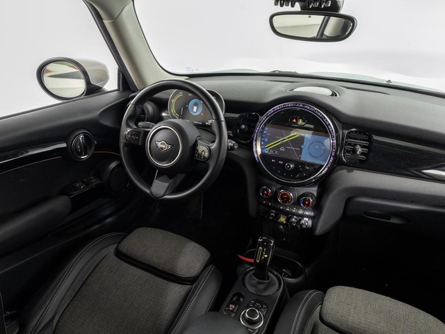 fotoG 16 del MINI MINI 3 Puertas Cooper SE 135 kW (184 CV) 184cv Eléctrico del 2022 en Girona