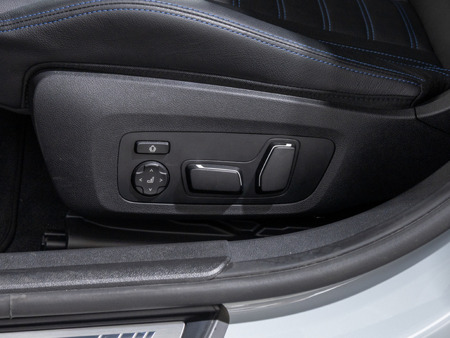 BMW Serie 3 M340d Touring color Gris. Año 2024. 250KW(340CV). Diésel. En concesionario Oliva Motor Girona de Girona