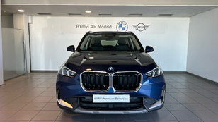 Fotos de BMW X1 sDrive18d color Azul. Año 2022. 110KW(150CV). Diésel. En concesionario BYmyCAR Madrid - Alcalá de Madrid
