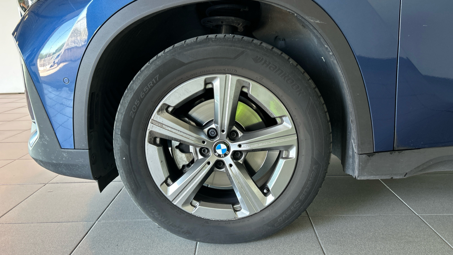 BMW X1 sDrive18d color Azul. Año 2022. 110KW(150CV). Diésel. En concesionario BYmyCAR Madrid - Alcalá de Madrid