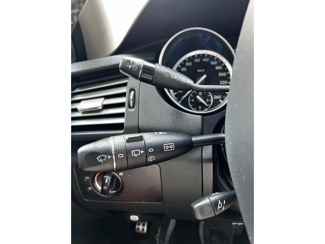 Mercedes-Benz Clase R R 350 L BlueTec 4Matic 155 kW (211 CV)