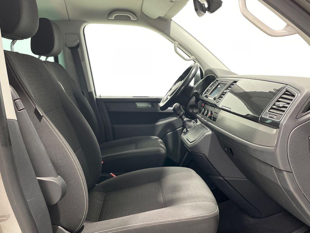 Volkswagen Multivan 2.0 TDI en Barcelona