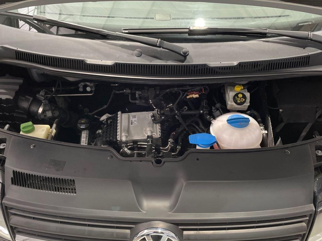 Volkswagen Multivan 2.0 TDI en Barcelona