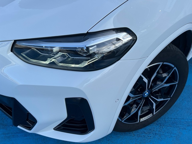 BMW X3 xDrive30e color Blanco. Año 2023. 215KW(292CV). Híbrido Electro/Gasolina. En concesionario Grünblau Motor (Bmw y Mini) de Cantabria