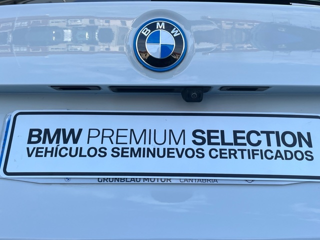 BMW X3 xDrive30e color Blanco. Año 2023. 215KW(292CV). Híbrido Electro/Gasolina. En concesionario Grünblau Motor (Bmw y Mini) de Cantabria
