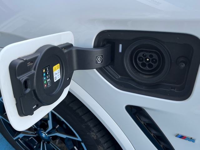 BMW X3 xDrive30e color Blanco. Año 2023. 215KW(292CV). Híbrido Electro/Gasolina. En concesionario Grünblau Motor (Bmw y Mini) de Cantabria