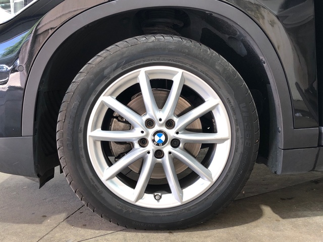 BMW X1 sDrive18d color Negro. Año 2021. 110KW(150CV). Diésel. En concesionario Movilnorte El Plantio de Madrid