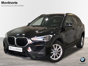 Fotos de BMW X1 sDrive18d color Negro. Año 2021. 110KW(150CV). Diésel. En concesionario Movilnorte El Plantio de Madrid