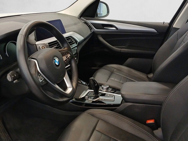 BMW X3 xDrive20i color Blanco. Año 2021. 135KW(184CV). Gasolina. En concesionario Enekuri Motor de Vizcaya