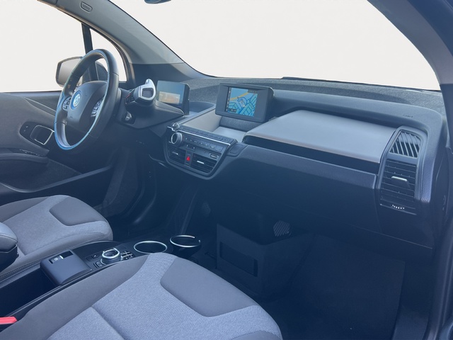 BMW i3 120Ah color Gris. Año 2021. 125KW(170CV). Eléctrico. En concesionario Movitransa Cars Jerez de Cádiz