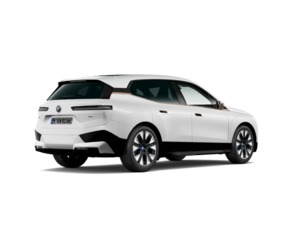 Fotos de BMW iX xDrive40 color Blanco. Año 2022. 240KW(326CV). Eléctrico. En concesionario Motri Motor Jaén de Jaén